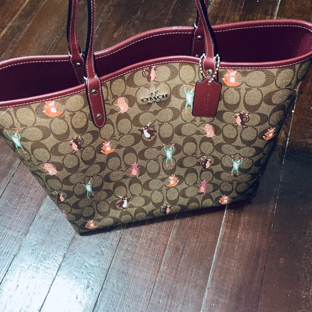 Authentic coach tote bag